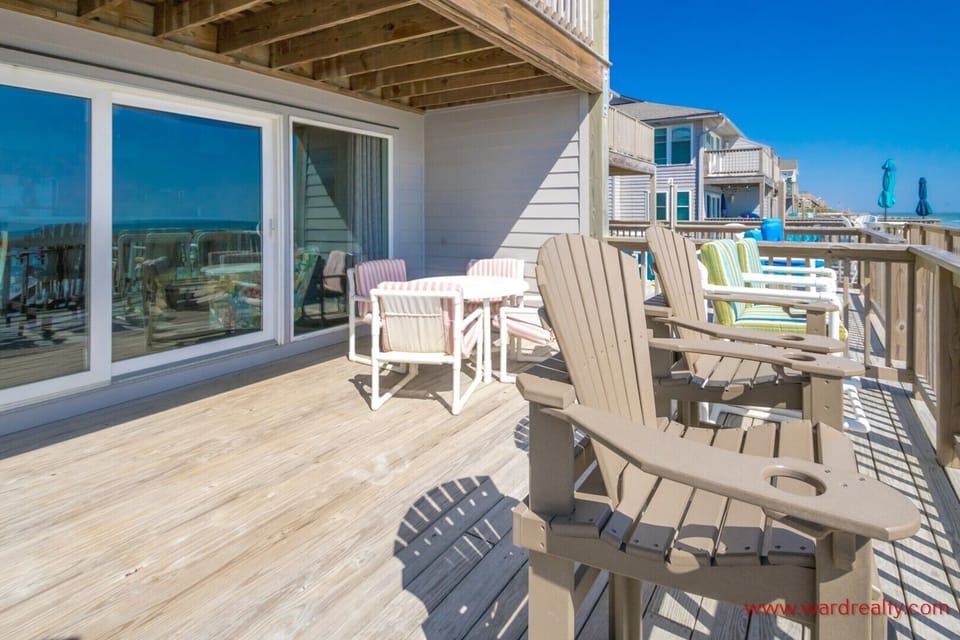 1st Floor Sun Deck II