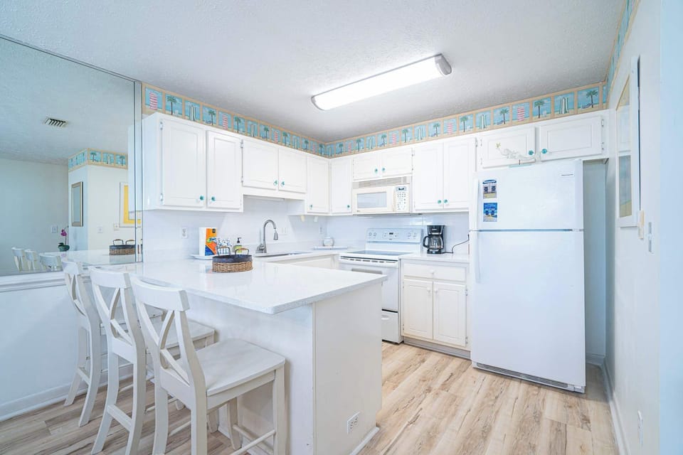 Kitchen bar counter with seating for 3