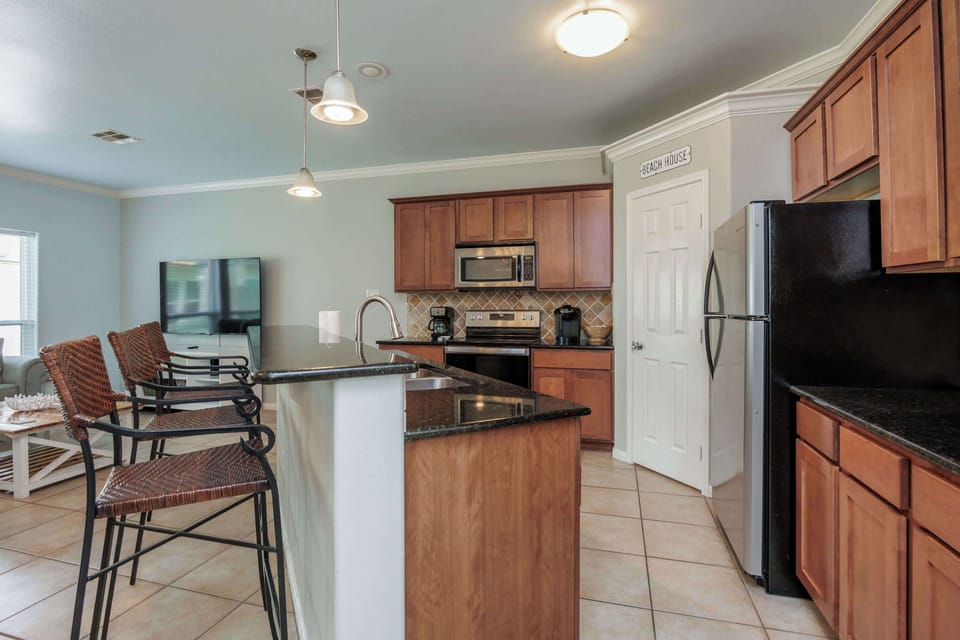 Fully equipped kitchen