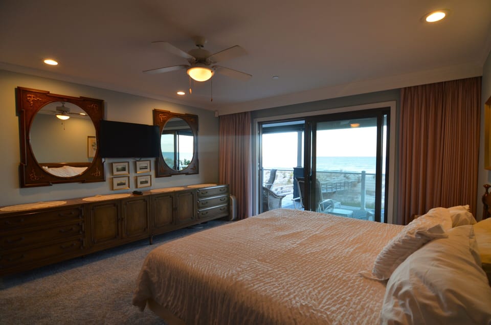 Primary Bedroom with Views!