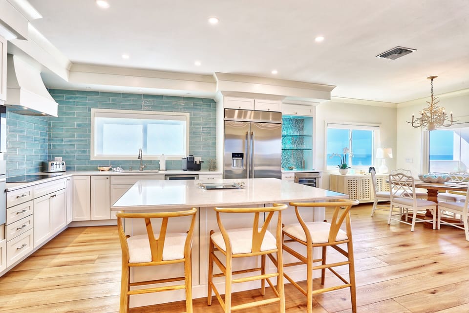 Extra Seating at Kitchen Island