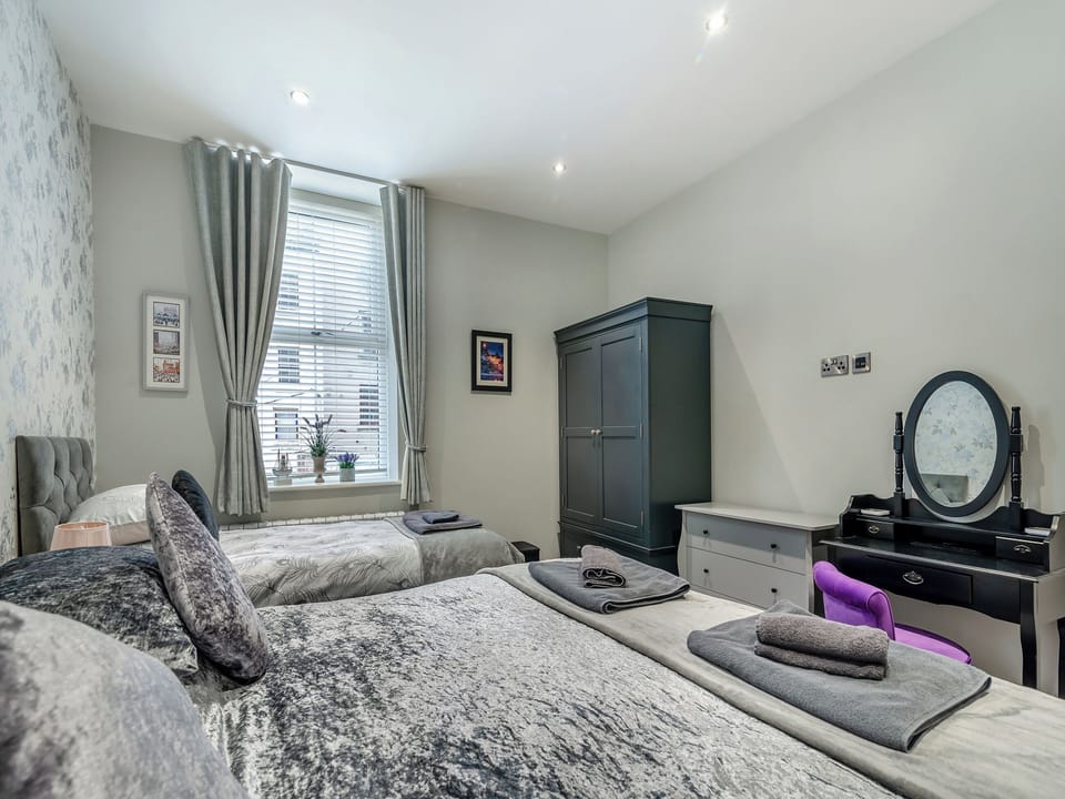 Twin bedroom | Chilton at Carlill House, Whitby