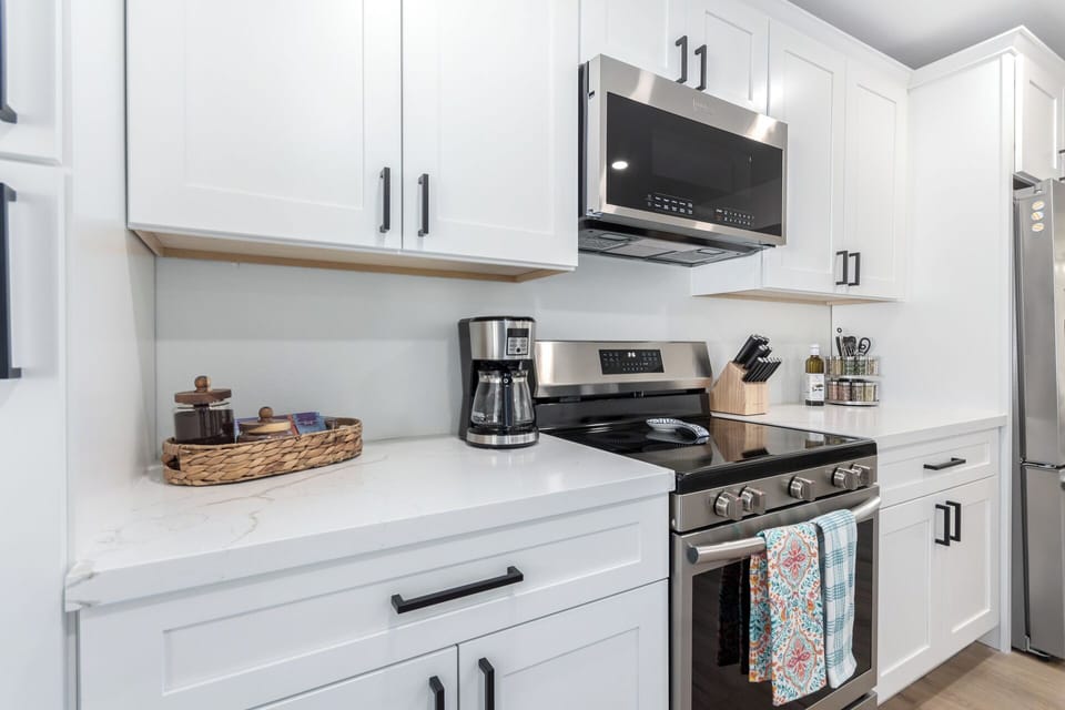 Kitchen, Stove, Microwave, Coffee