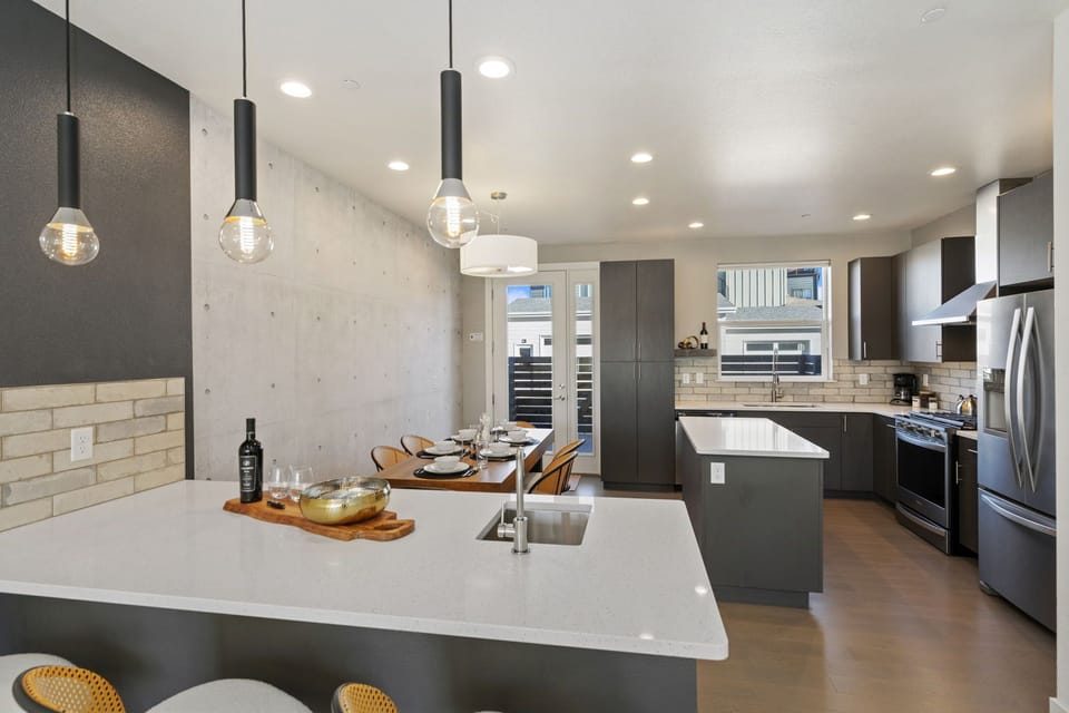 Chef's Kitchen | Bar Seating for 3!