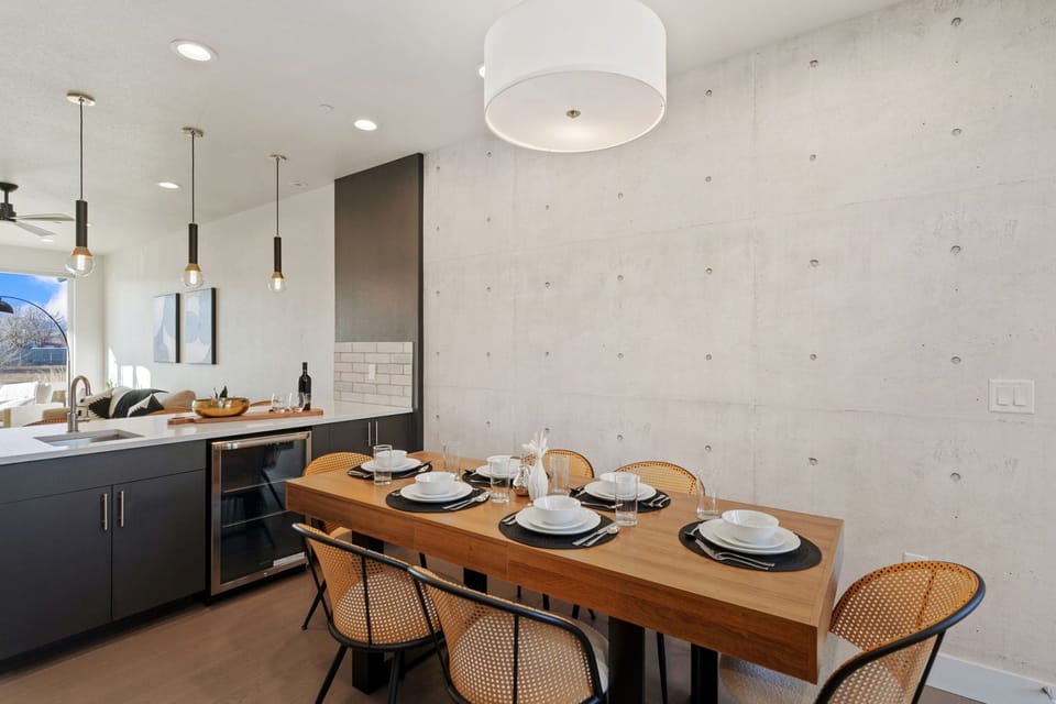 Dining Area | Comfortable seating for 6!