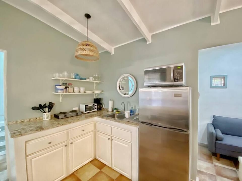 Wider view of the kitchen.