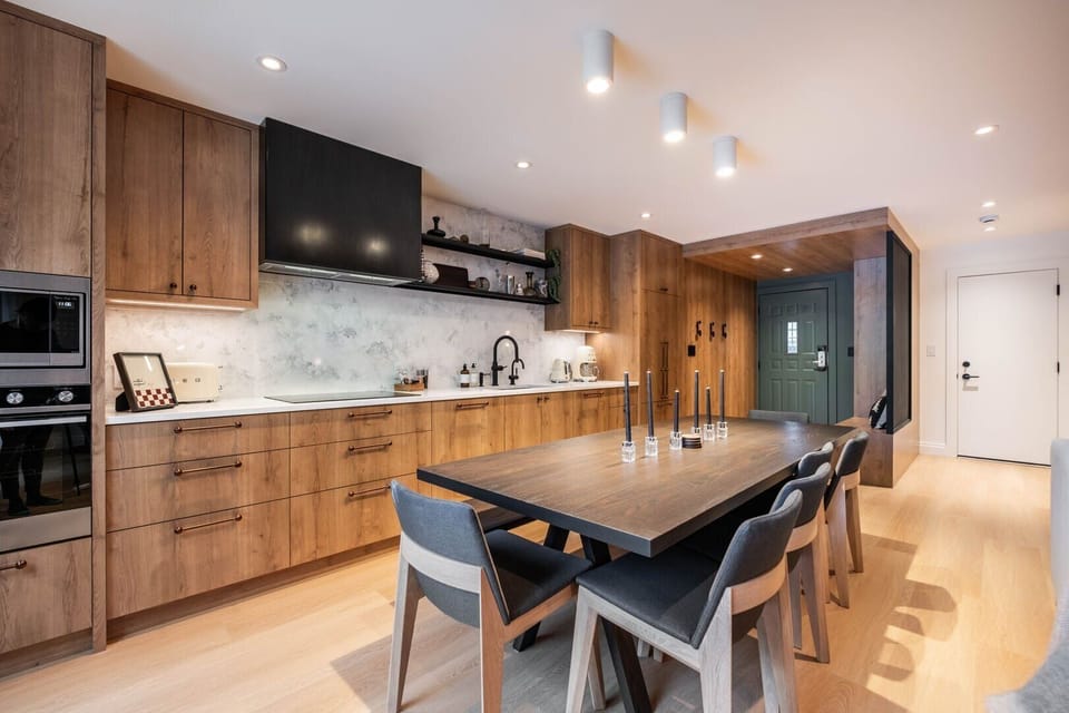 Dining and kitchen area