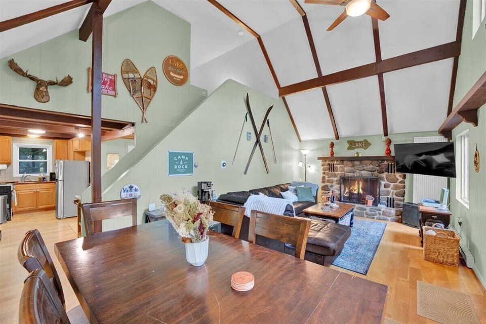 Open Concept Cabin Living Area with Dining Table