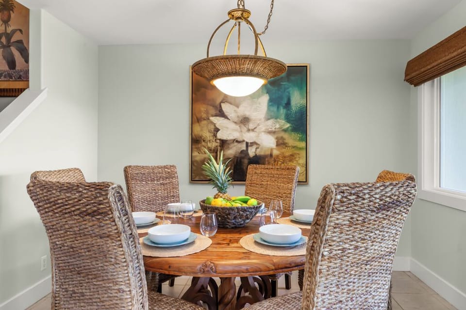 Large dinner table to eat, entertain, play games and make connections