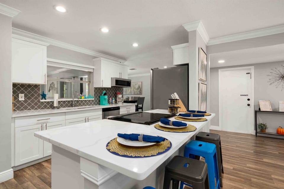 bar top seating for 4