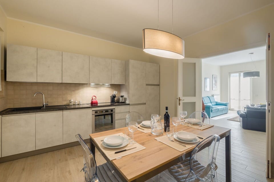 Dining Room, Kitchen