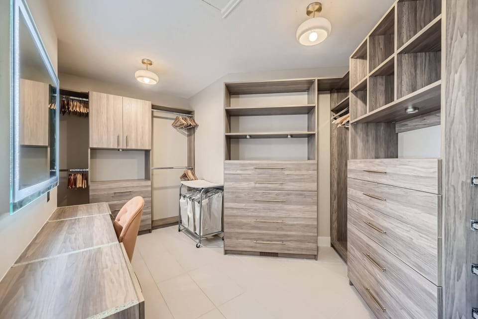 4859 Dakota Blvd - Print Quality - 020 - 46 2nd Floor Closet