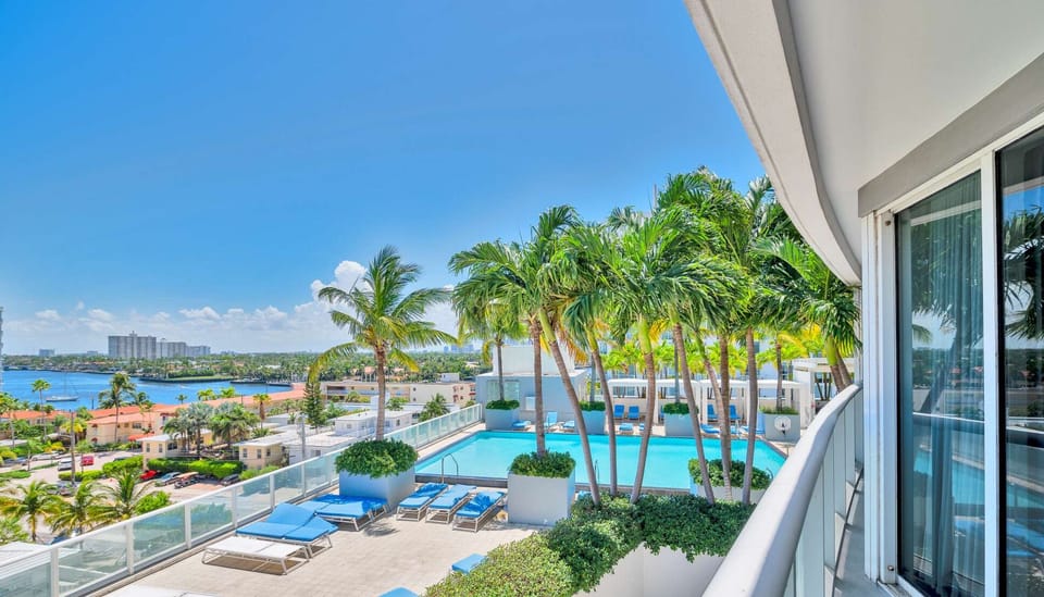 - Balcony View