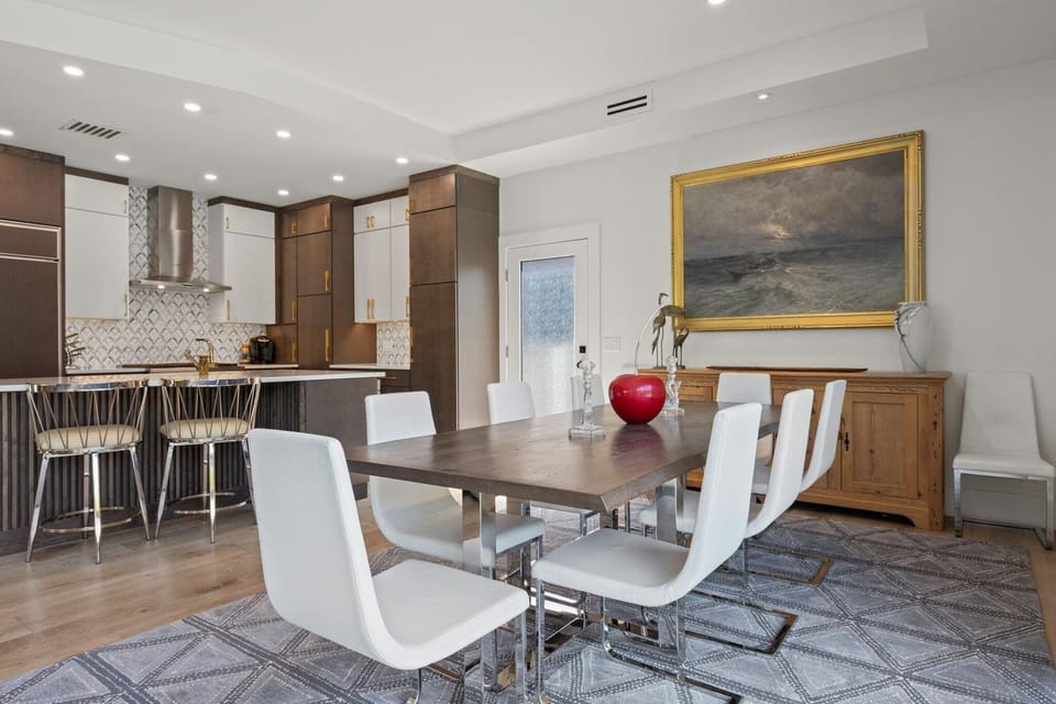 Dining area with large table--plenty of room for everyone