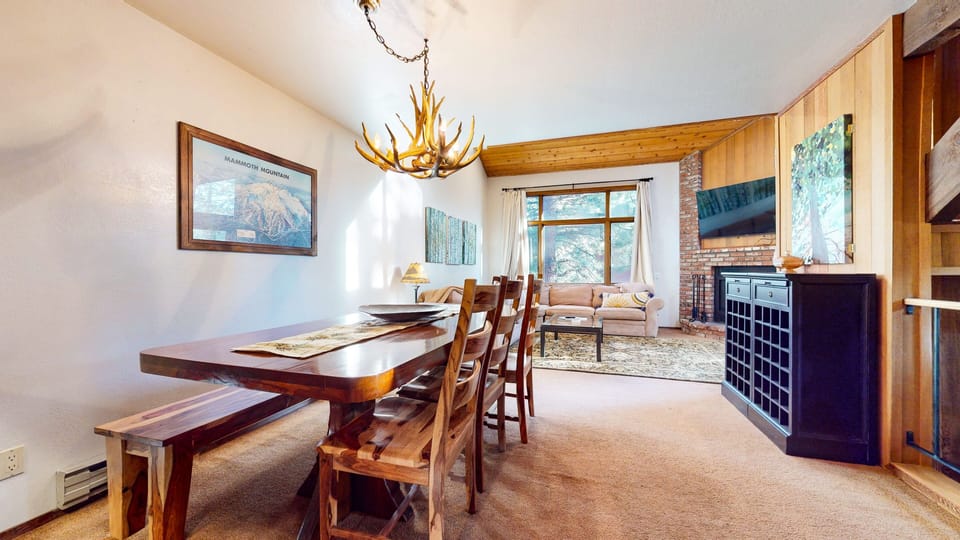 Dining Room, Dining Table, Furniture, Indoors, Table