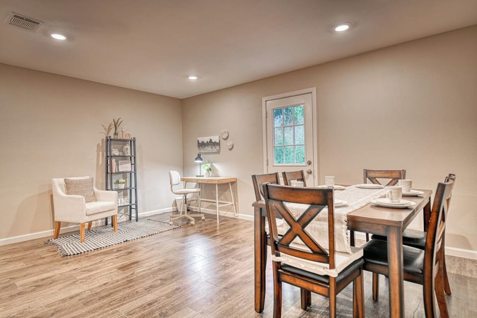 Dining Room / Office