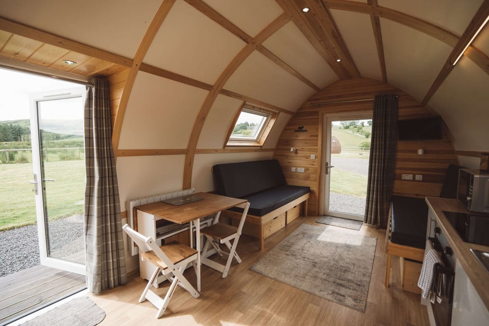 Living Room / Lounge