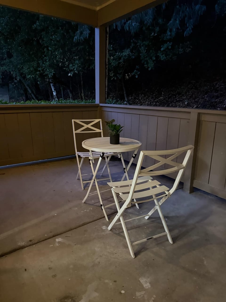 Outdoor dining