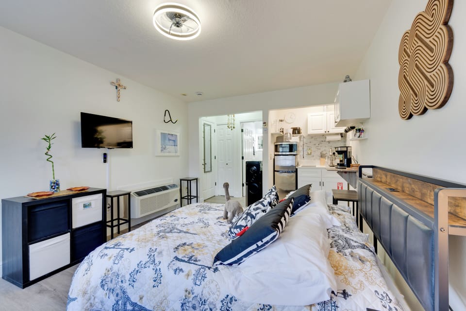 Davenport Vacation Rental | Studio | 1BA | 500 Sq Ft | 1 Step to Enter