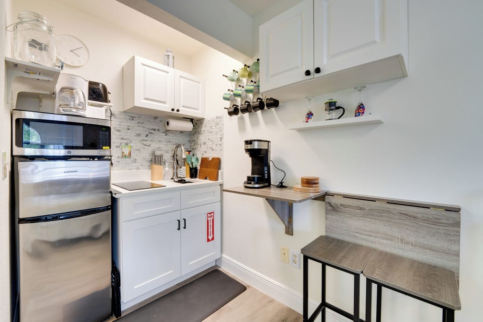 Kitchenette | Keurig & Drip Coffee Makers | French Press | Cooking Basics