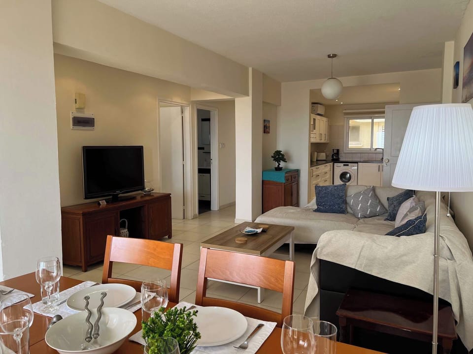 Comfortable living area with Smart TV and 100Mb fibre internet