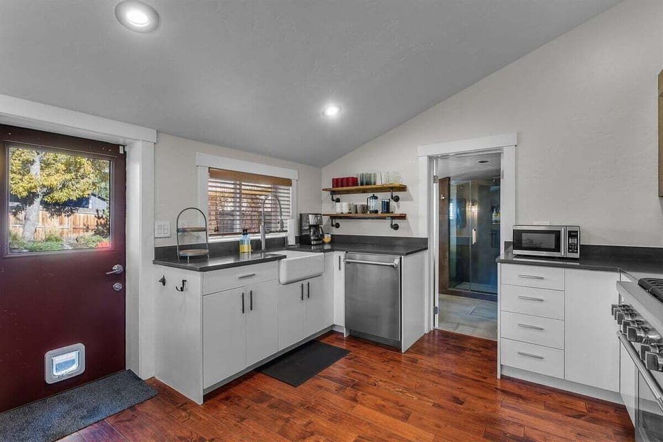 Gourmet Kitchen