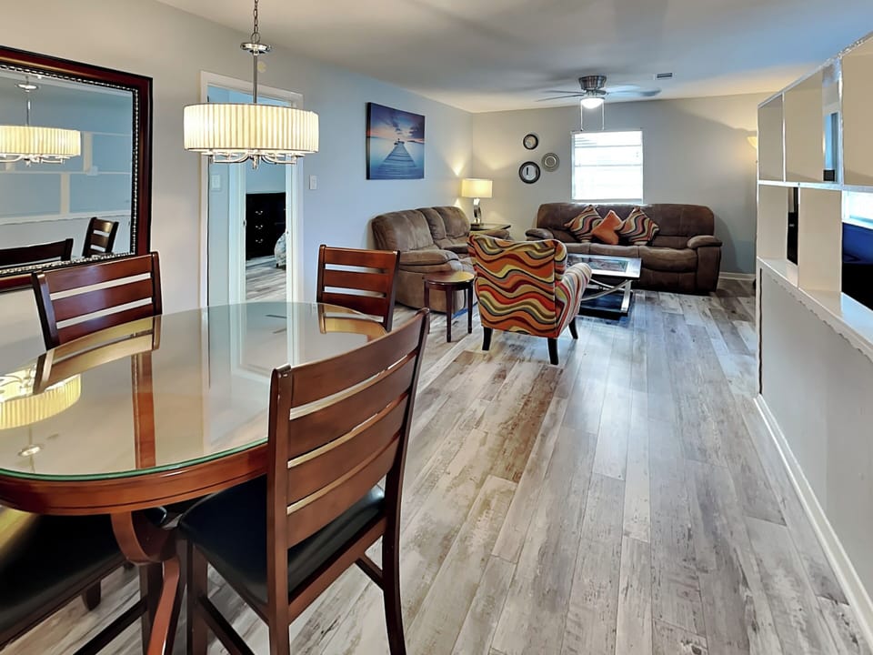 Welcome To Pleasure Pier Retreat #4