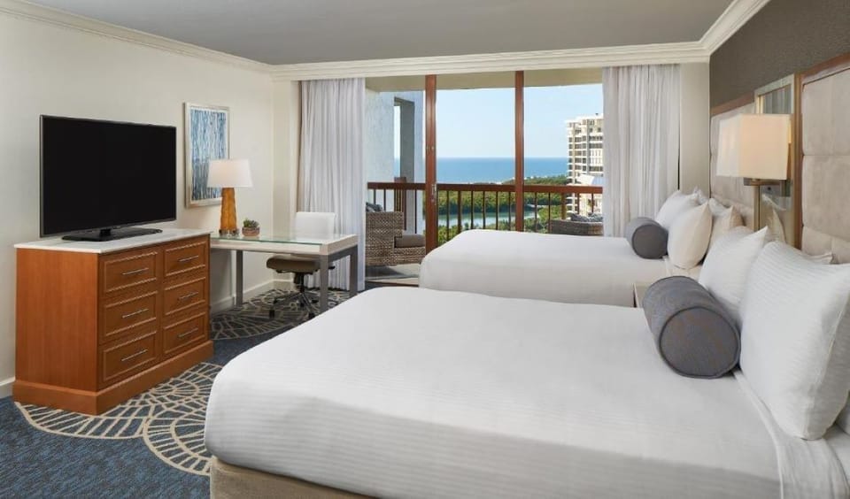 Unit with 2 Queen size beds
