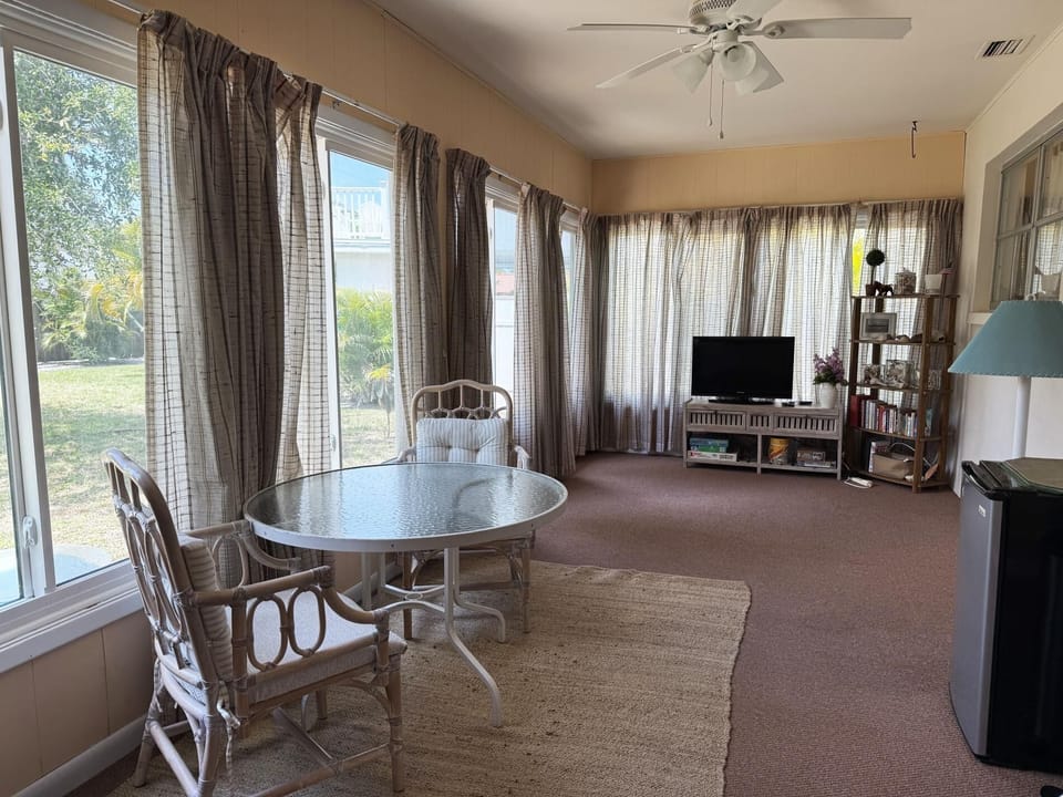 Sun, Sand & Savings - Bonita Cozy Cottage Escape (3298)