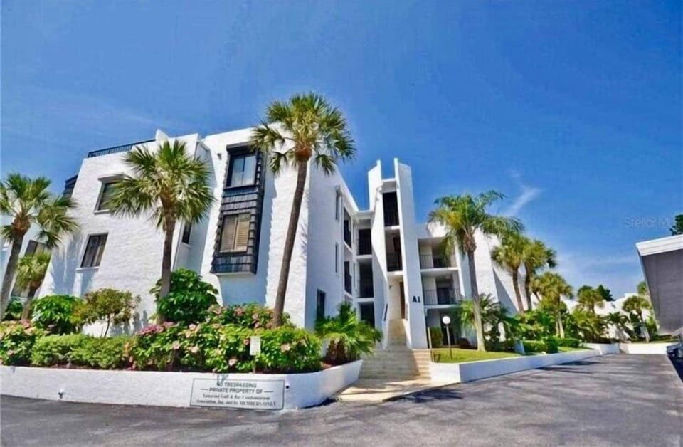 Coastal Comfort at Tamarind - Manasota Key (542)