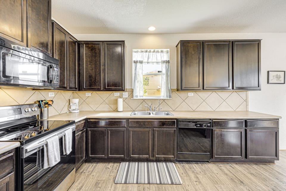 Kitchen | 1st Floor