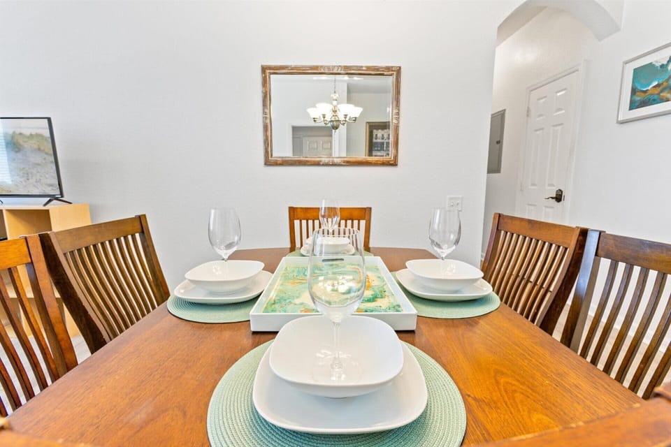 Dining Room (Angle)