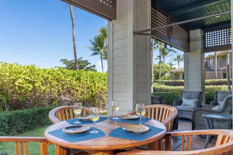 Outdoor dining