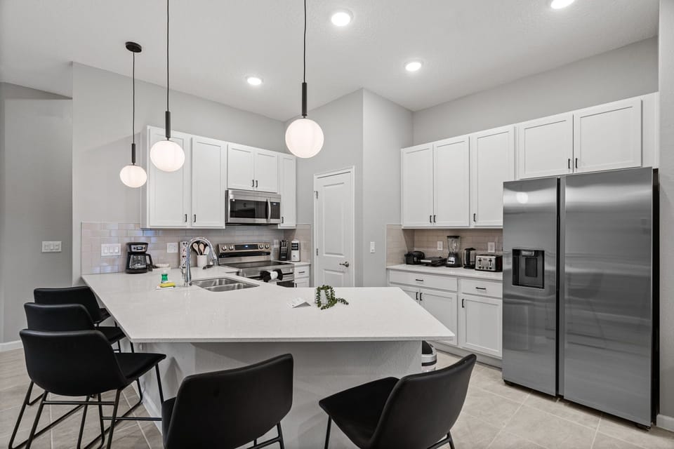 Fully-equipped kitchen