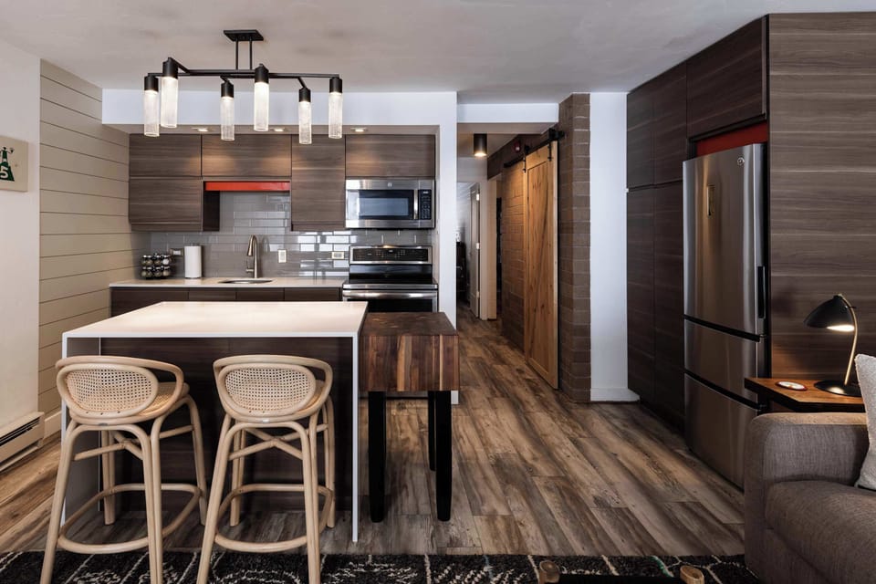 Kitchen w/ Built-in fridge + Large Hallway Closet & New Floors