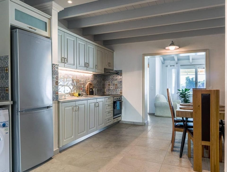 Sea view from the dining area and the kitchen right by the living room