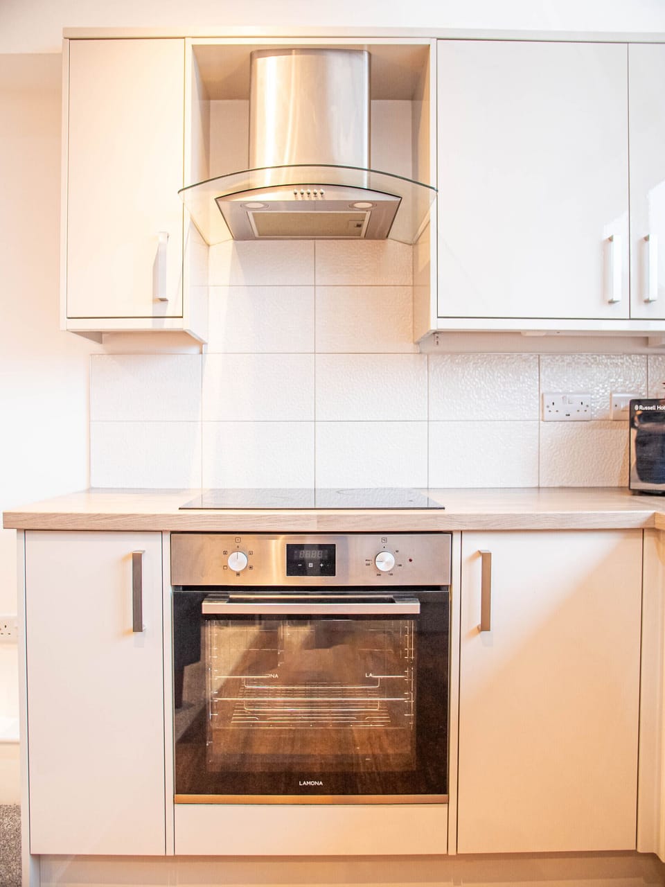 Fully Equipped Kitchen – Cook, Dine & Enjoy Your Huddersfield Stay