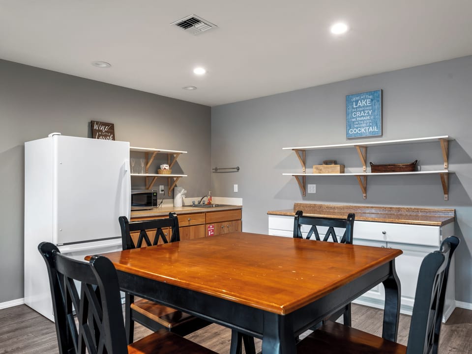 Downstairs Kitchenette