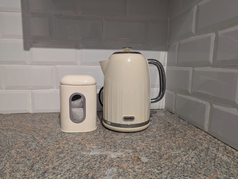 Kettle & Tea