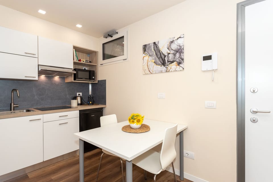 Fully equipped private kitchen for maximum comfort