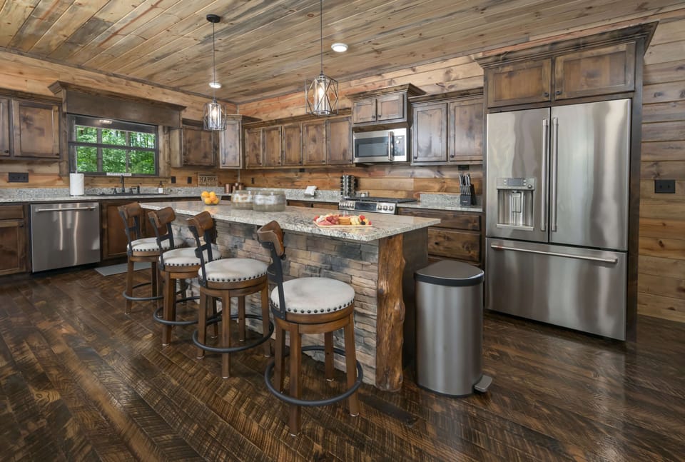 Rustic charm and modern shine combine in this cozy, fully equipped kitchen
