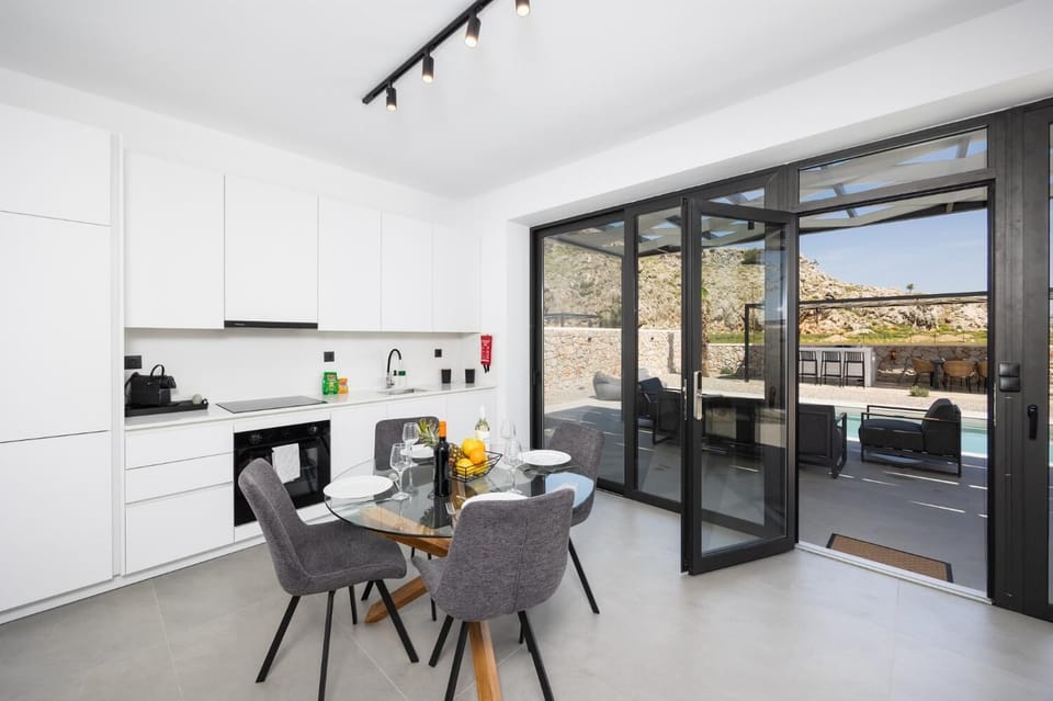 Equipped kitchen