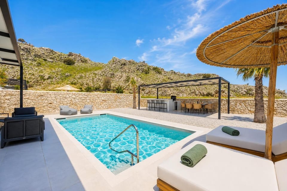 Private pool and terrace