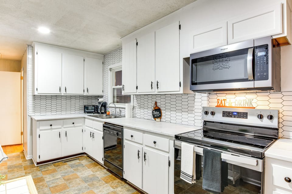 Kitchen | Drip Coffee Maker | Dishwasher | Cooking Utensils | Toaster Oven