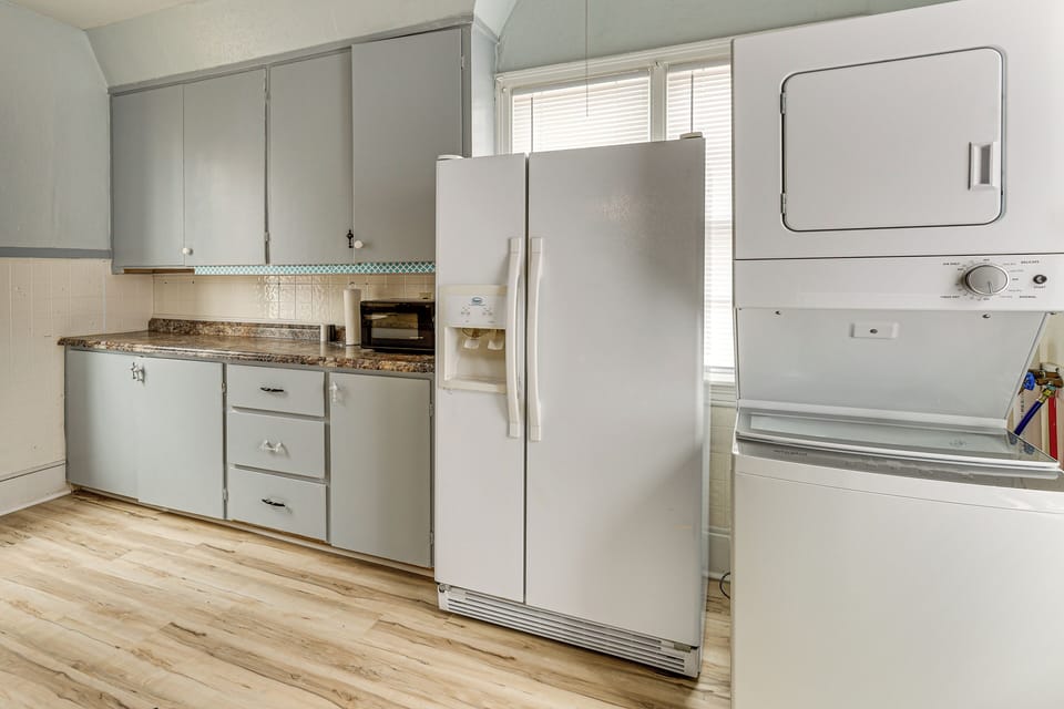 Kitchen | Cooking Basics | Drip Coffee Maker | Microwave | Washer/Dryer