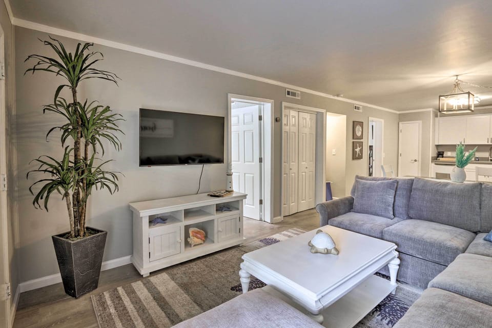 Hilton Head Island Vacation Rental | 2BR | 1.5BA | 864 Sq Ft | Stairs Required