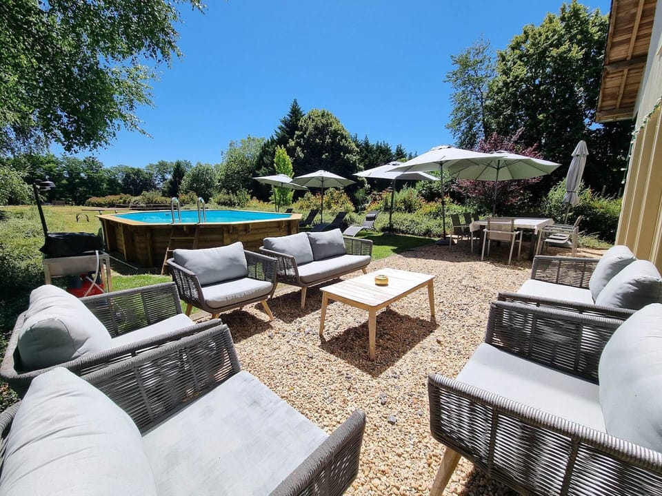terrasse et salon de jardin
