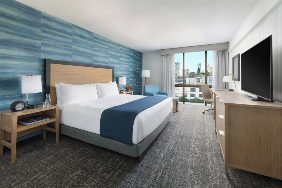 Unit with King size bed