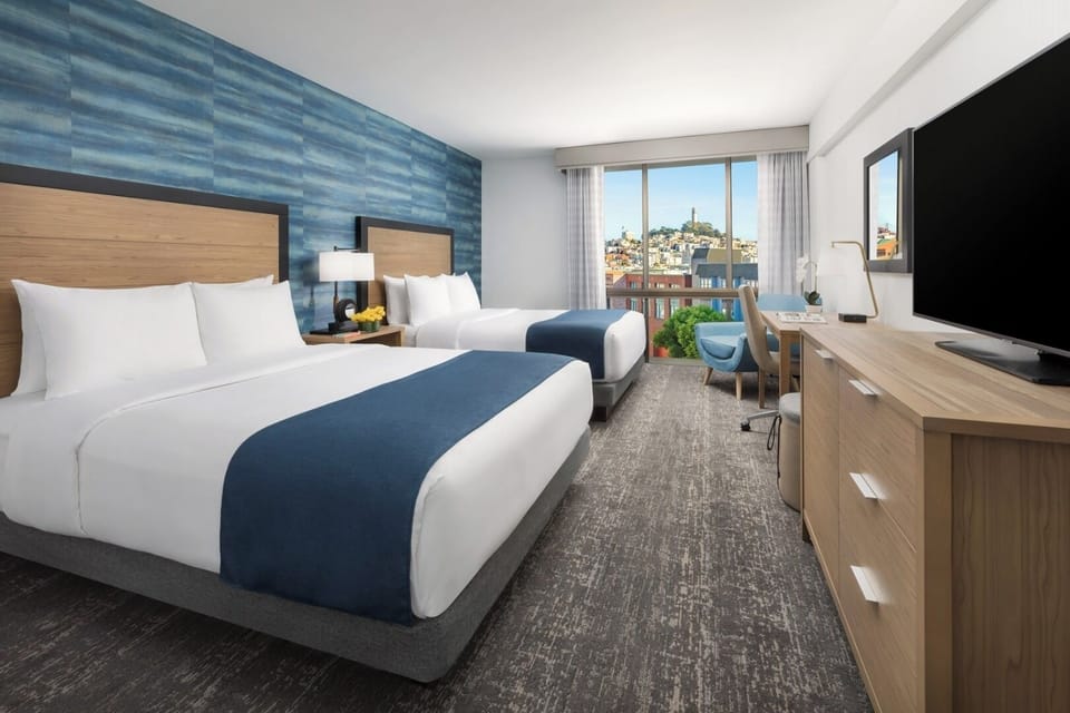 Unit with 2 Queen size beds