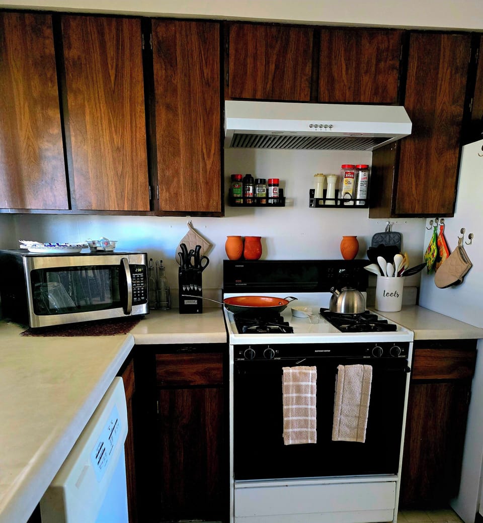 Gas Stove / Fridge / Dishwasher